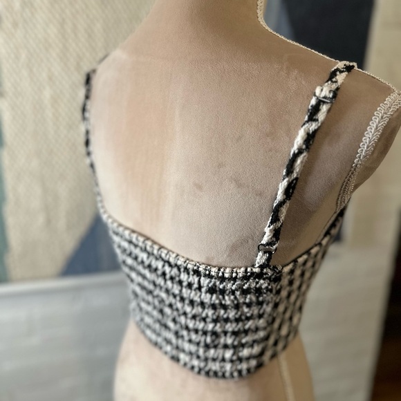 Stradivarius Black and White Houndstooth Crop Top - Picture 8 of 9
